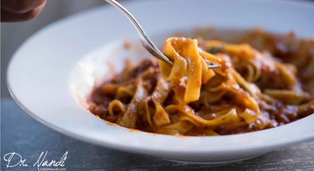 Healthy Fettuccine Sun-Dried Tomato with Mushrooms and Bacon