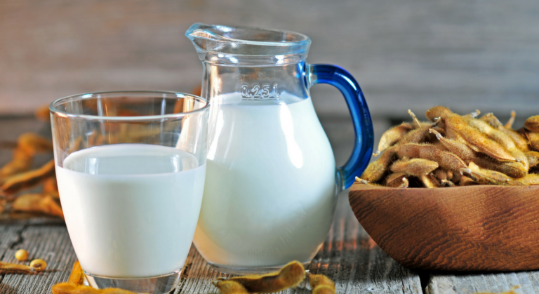 12 Health Benefits of Soy Milk